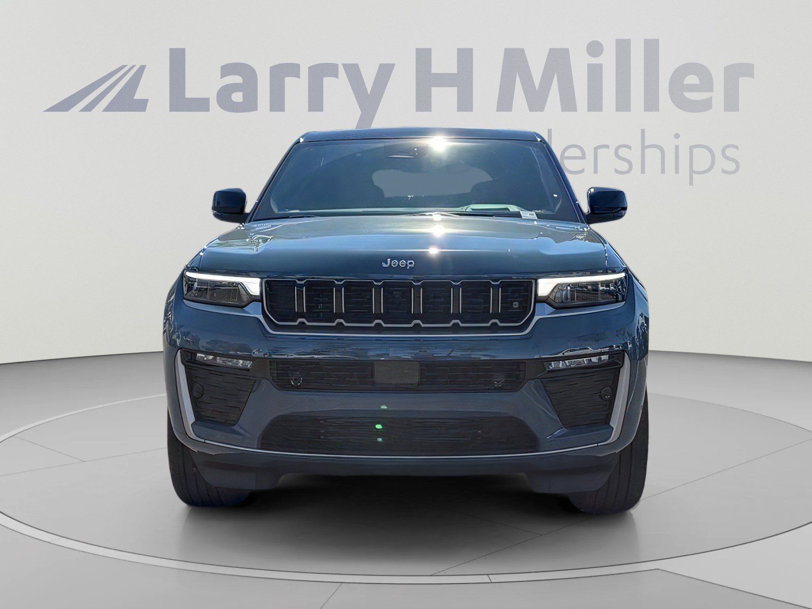 New 2027 Jeep Grand Cherokee Summit AWD/4WD image 8