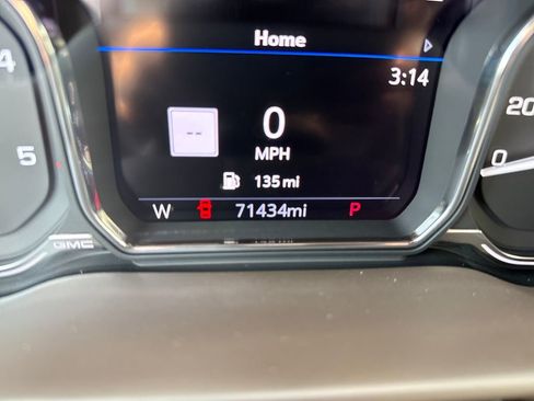 Used 2023 GMC Sierra 3500 Denali w/ Denali Ultimate Package image 26