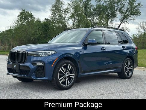 Used 2022 BMW X7 xDrive40i AWD/4WD image 3