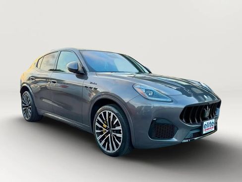 Used 2023 Maserati Grecale Modena AWD/4WD image 1