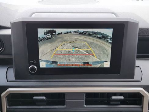 Certified 2024 Toyota Tacoma SR AWD/4WD image 17