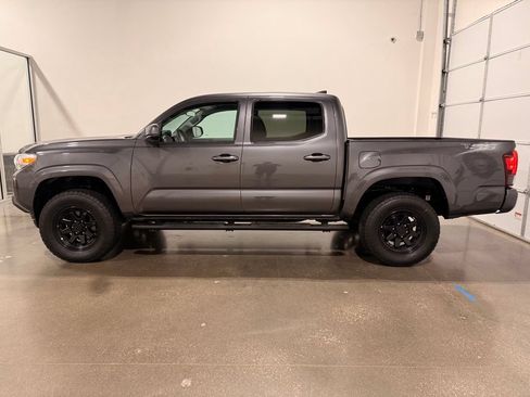 Used 2023 Toyota Tacoma SR AWD/4WD image 8
