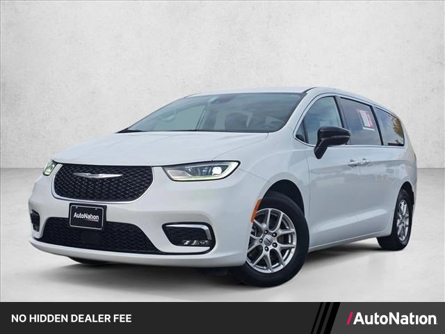 Used 2024 Chrysler Pacifica Touring-L FWD image 1