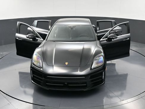 New 2026 Porsche Panamera E-Hybrid image 33