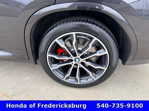 Used 2021 BMW X4 M40i w/ Executive Package image 11