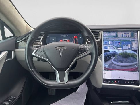 Used 2016 Tesla Model S 60D AWD/4WD image 5