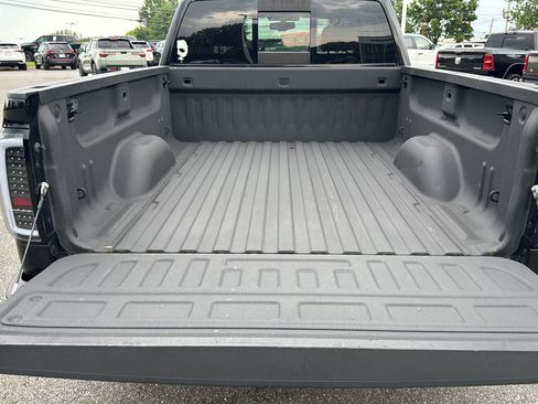 Used 2015 GMC Sierra 1500 SLT w/ All-Terrain Package AWD/4WD image 9