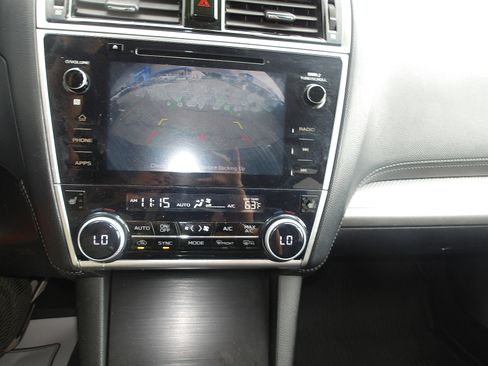 Used 2018 Subaru Outback 2.5i Premium AWD/4WD image 20