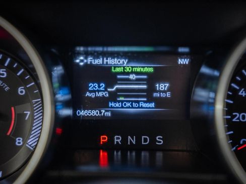 Used 2018 Ford Mustang Coupe RWD image 39