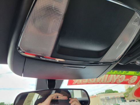 Used 2023 Dodge Charger SXT RWD image 20