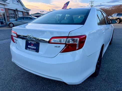 Used 2014 Toyota Camry XLE image 5