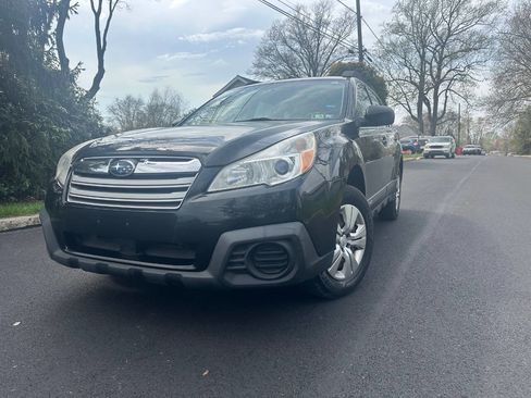 Used 2013 Subaru Outback 2.5i image 2