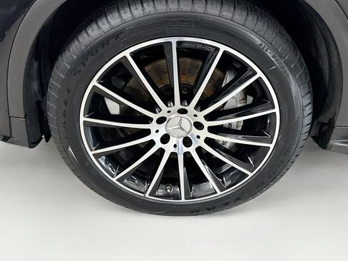 Used 2019 Mercedes-Benz GLC 43 AMG 4MATIC image 37