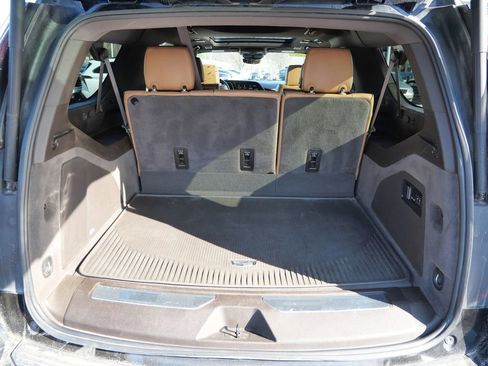 Used 2022 Cadillac Escalade ESV Sport w/ Touring Package image 23