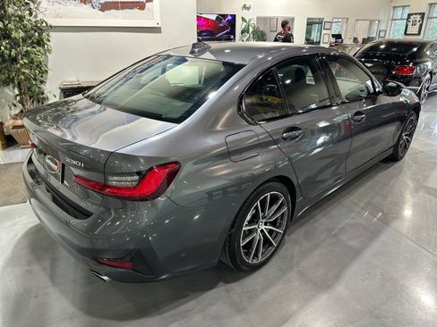 Used 2021 BMW 330i xDrive Sedan AWD/4WD image 2