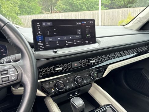 Used 2023 Honda Accord EX-L image 15