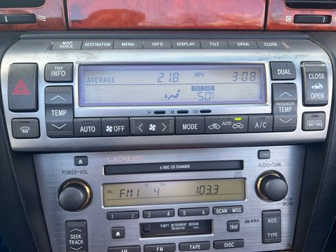 Used 2002 Lexus SC 430 Convertible RWD image 23