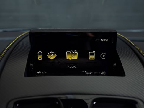 Used 2017 Aston Martin V12 Vantage S RWD image 24