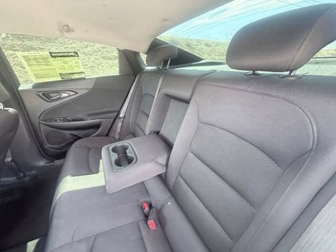 Used 2022 Chevrolet Malibu LT FWD image 23
