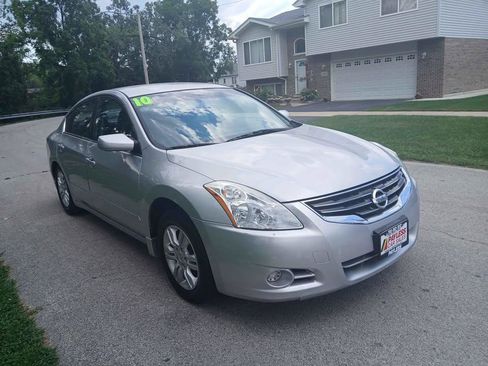 Used 2010 Nissan Altima 2.5 S FWD image 4