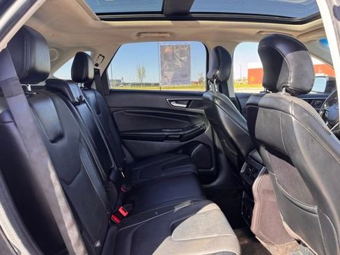 Used 2015 Ford Edge Titanium w/ Equipment Group 302A AWD/4WD image 28