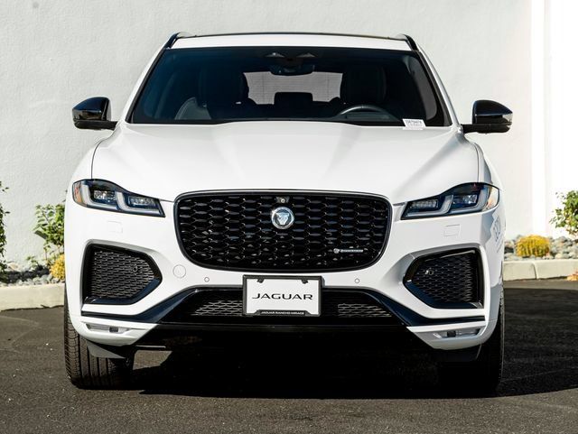 Certified 2025 Jaguar F-PACE R-Dynamic S AWD/4WD image 3