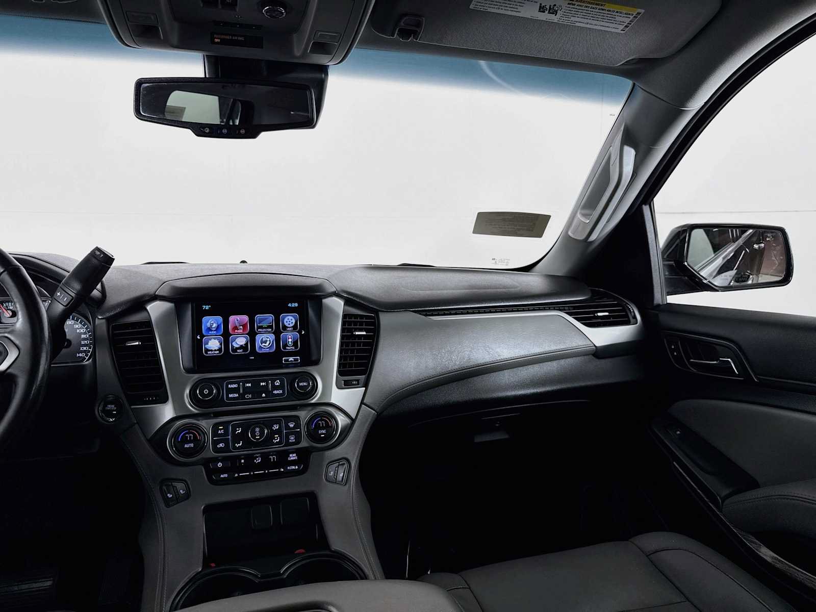 Used 2018 Chevrolet Tahoe LT AWD/4WD image 31