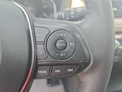 Used 2025 Toyota RAV4 XLE Premium FWD image 19