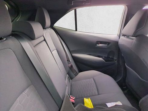 Certified 2021 Toyota Corolla SE w/ Carpet Mat Package (TMS) FWD image 18