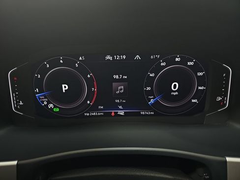 Used 2022 Volkswagen Atlas Cross Sport SEL R-Line AWD/4WD image 21