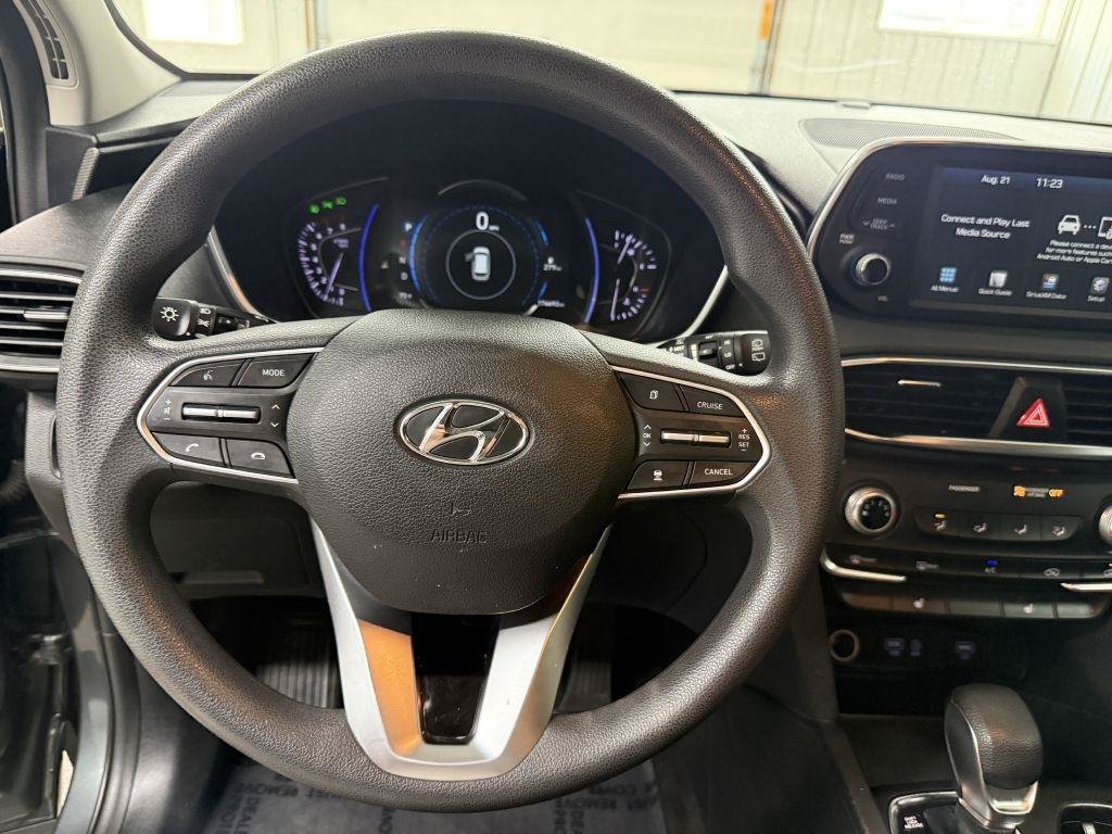Used 2020 Hyundai Santa Fe SEL AWD/4WD image 16