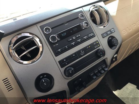 Used 2012 Ford F350 XLT w/ XLT Premium Pkg AWD/4WD image 14