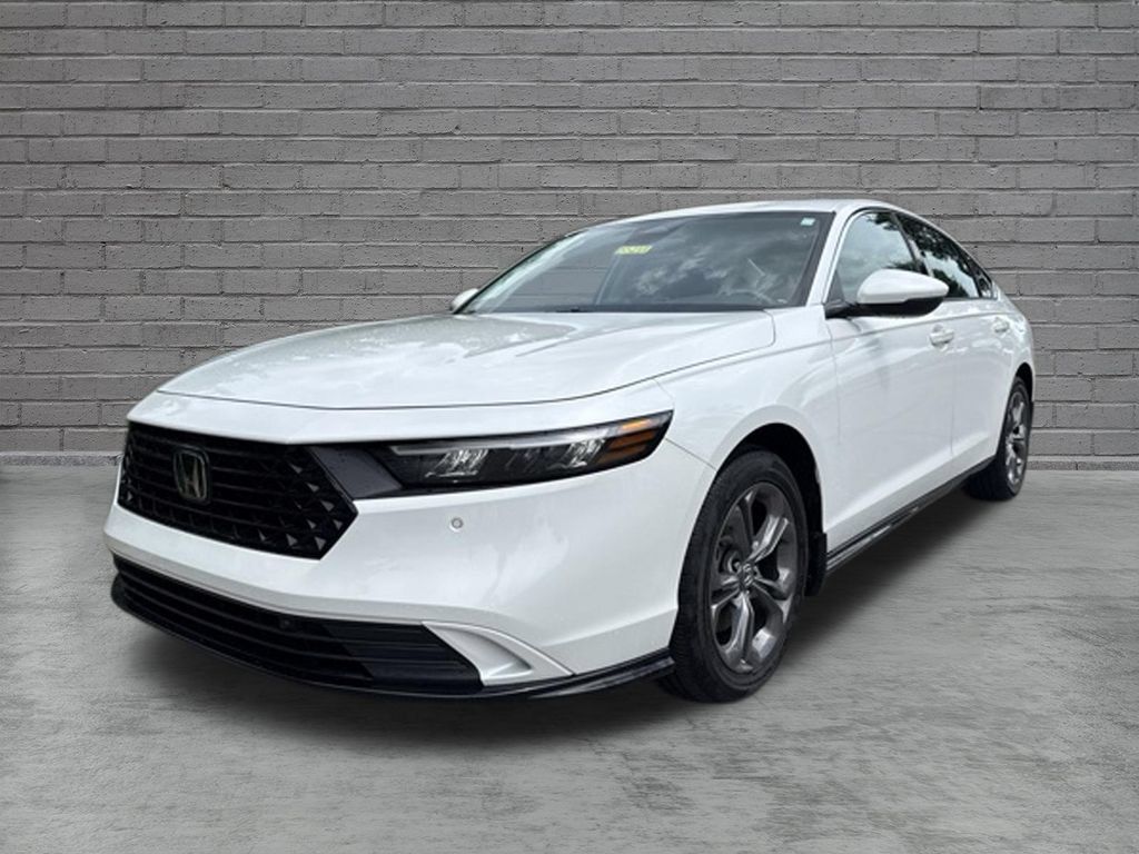 Used 2023 Honda Accord EX-L image 3