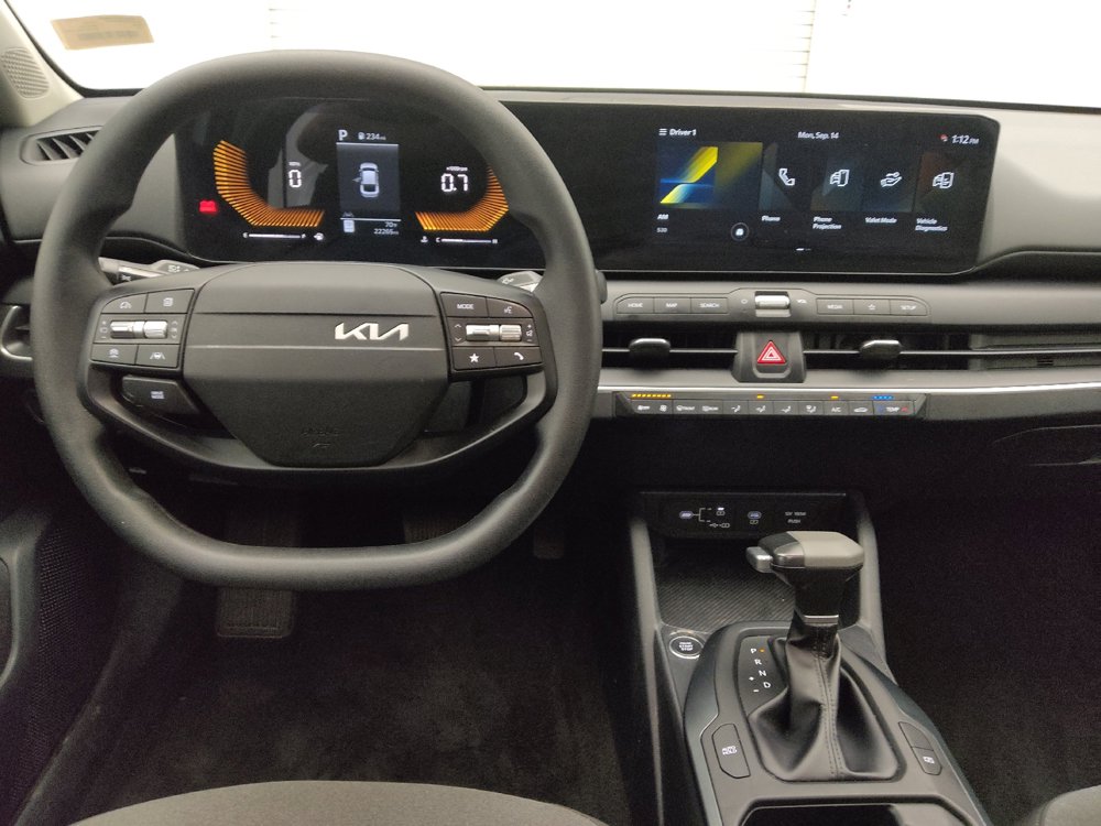 Used 2025 Kia K4 FWD image 22