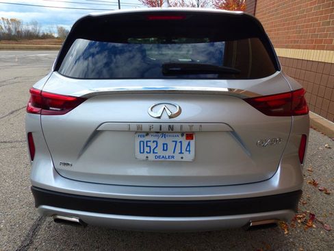 Used 2021 INFINITI QX50 Pure image 8