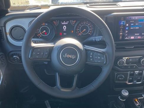 New 2026 Jeep Gladiator Sport image 36