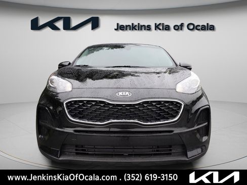 Certified 2022 Kia Sportage LX w/ LX FWD Value Edition Package image 8