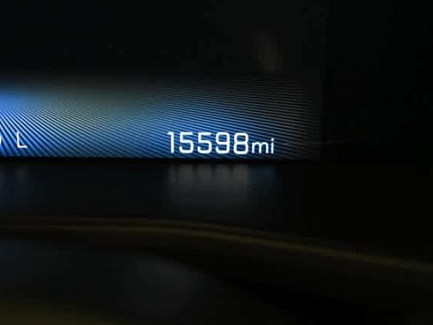 Used 2023 Chevrolet Colorado Trail Boss w/ Technology Package image 21