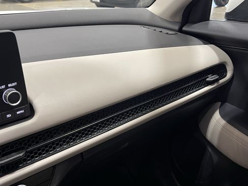 Used 2023 Honda HR-V LX image 24