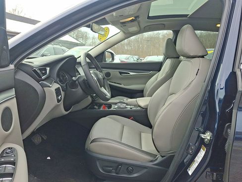 Used 2025 INFINITI QX50 Luxe image 11