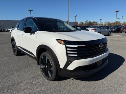 New 2026 Nissan Kicks SR w/ Cold Weather Package