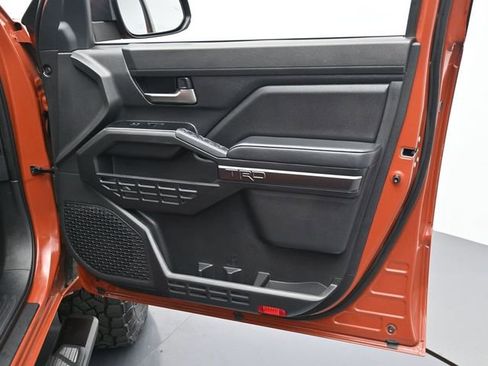 Used 2025 Toyota Tacoma TRD Sport image 28
