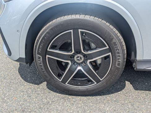 Certified 2025 Mercedes-Benz GLC 300 4MATIC image 10