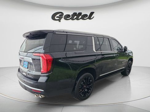 Used 2023 GMC Yukon XL Denali w/ Denali Reserve Package AWD/4WD image 5