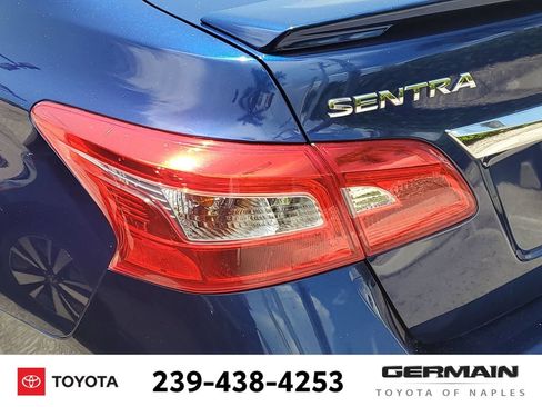 Used 2019 Nissan Sentra SR FWD image 16