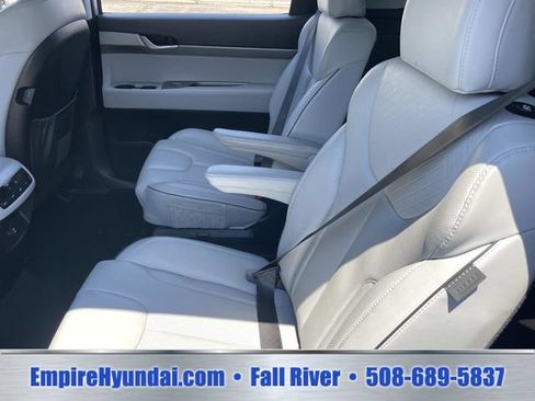 Used 2025 Hyundai Palisade SEL AWD/4WD image 15