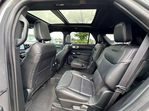 Certified 2023 Ford Explorer ST w/ Equipment Group 401A AWD/4WD image 17