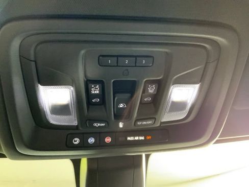 Used 2019 GMC Sierra 1500 AT4 w/ AT4 Premium Package AWD/4WD image 24