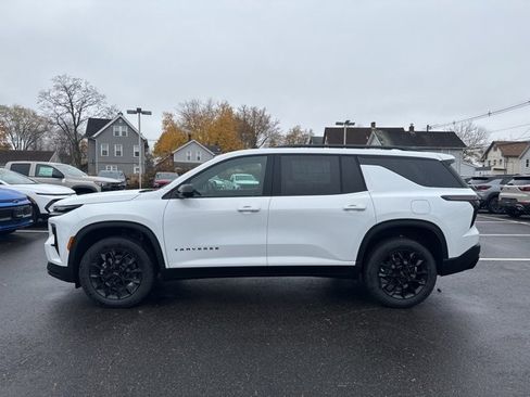 New 2026 Chevrolet Traverse LT w/ Midnight/Sport Edition image 2
