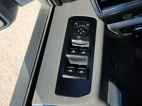 Used 2018 Ford F150 XLT image 17